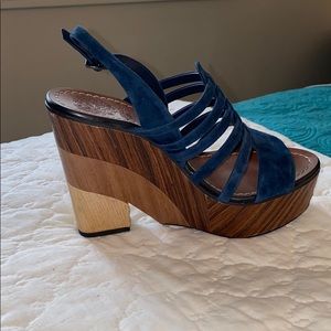 Vince Camuto wedges